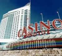 The Caesars Windsor - such a Luxury casino room in Ontario
